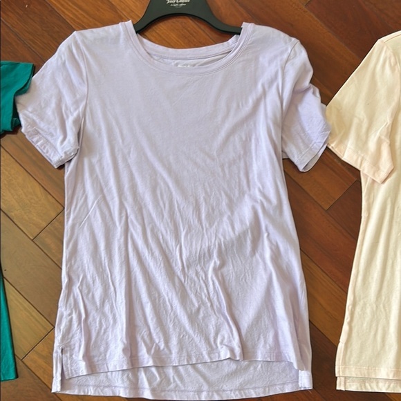Women’s Multicolor T-Shirt Set - Picture 3 of 16